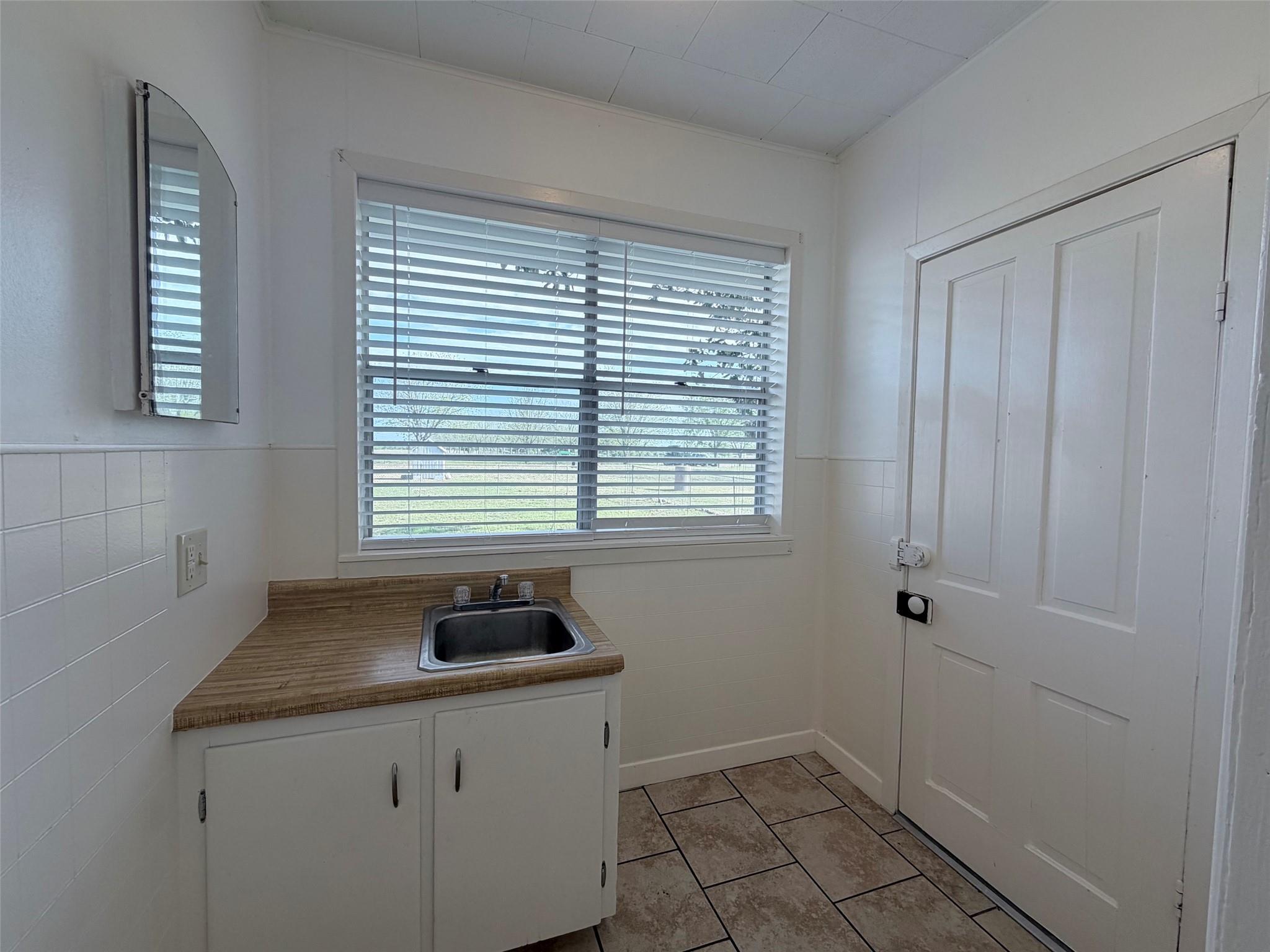 500 Greasy Bnd Property Photo 8