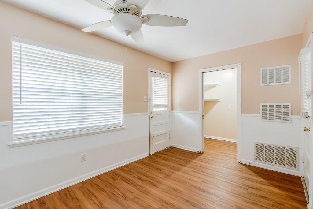 2802 St Edwards Cir #b Property Photo 6