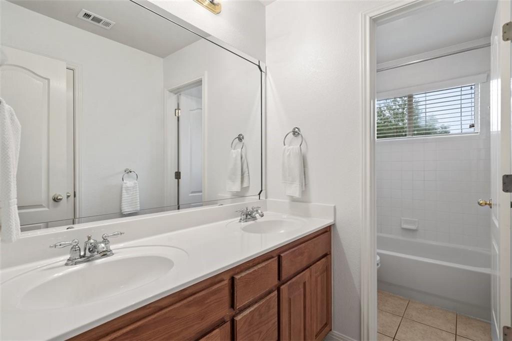 2101 Aaron Ross Way Property Photo 22