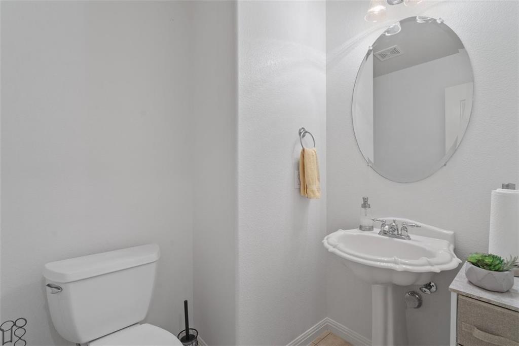 2101 Aaron Ross Way Property Photo 27