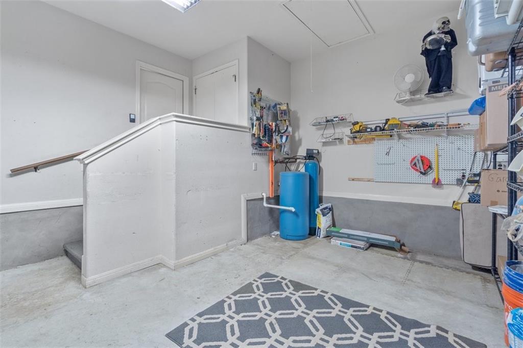 2101 Aaron Ross Way Property Photo 32