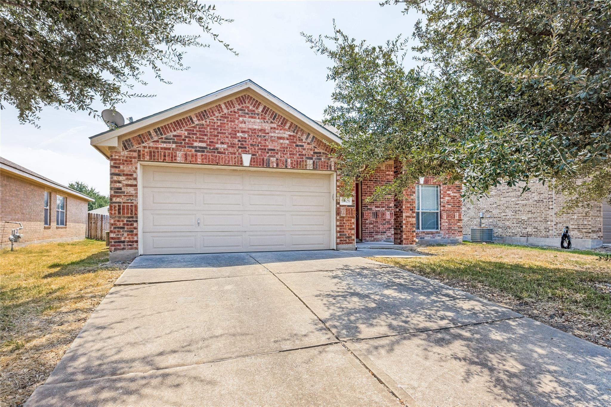 18625 Silent Water Way Property Photo 1