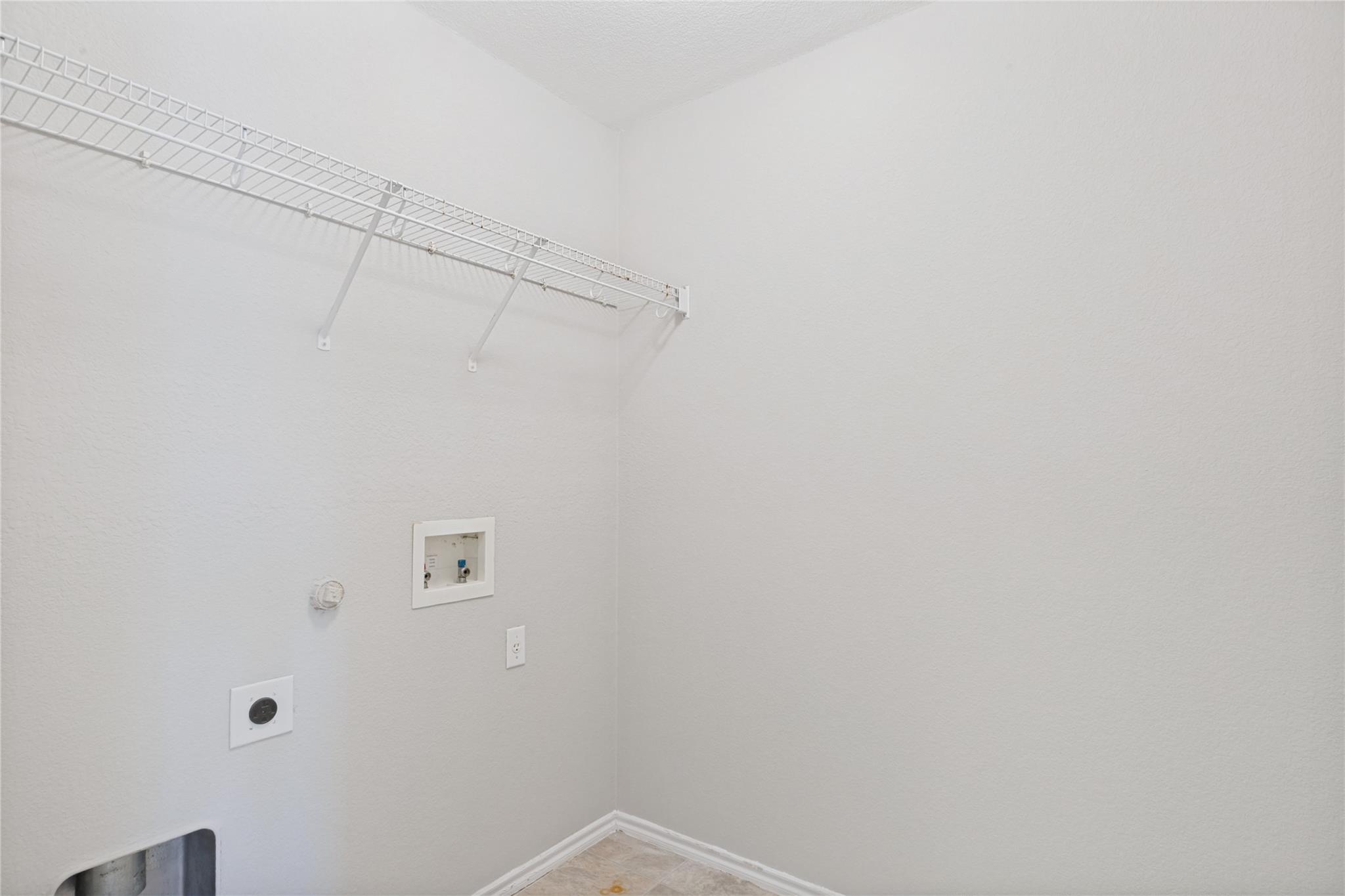 18625 Silent Water Way Property Photo 14