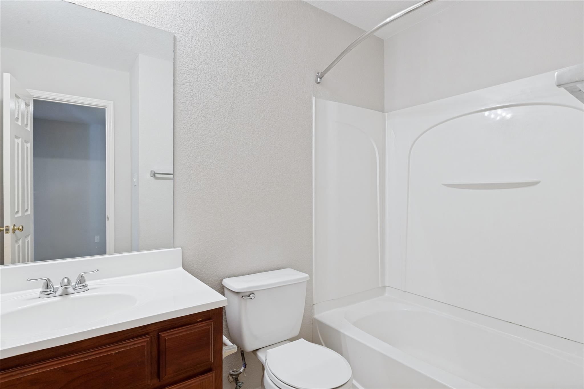 18625 Silent Water Way Property Photo 20