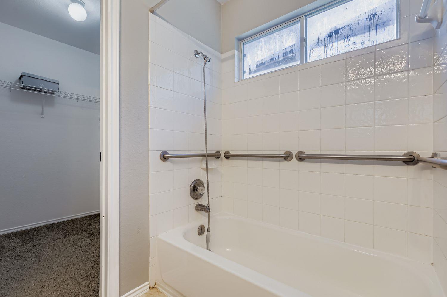 1705 Lost Maples Loop Property Photo 16