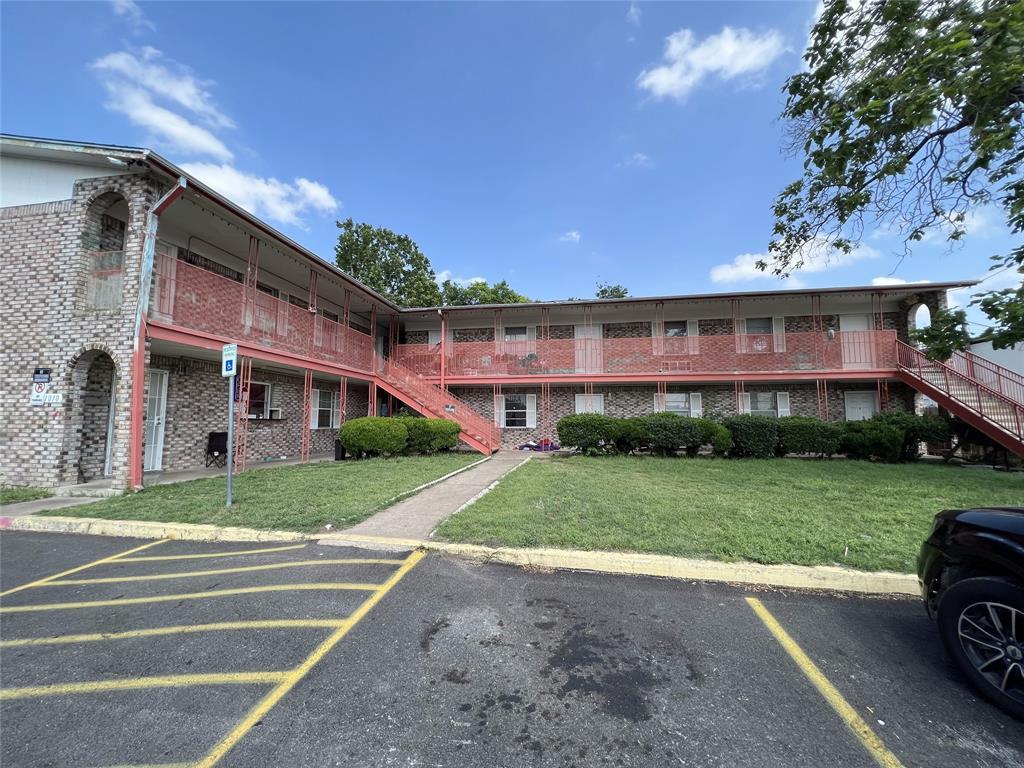 1010 Root Ave Property Photo 1