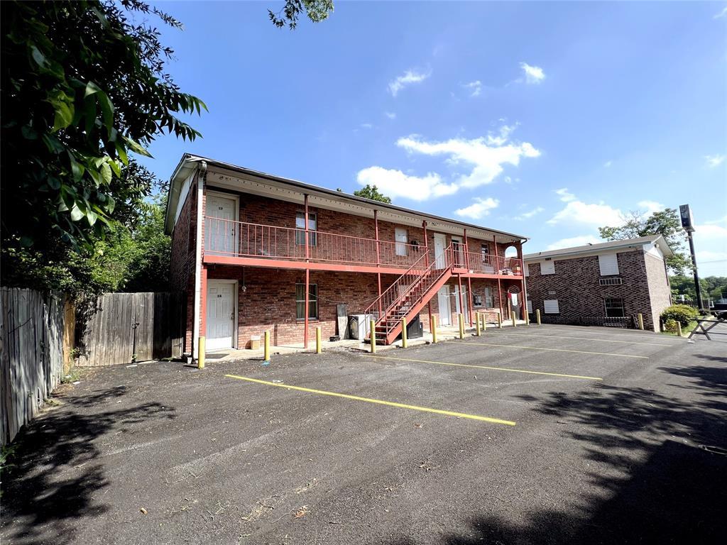1010 Root Ave Property Photo 2