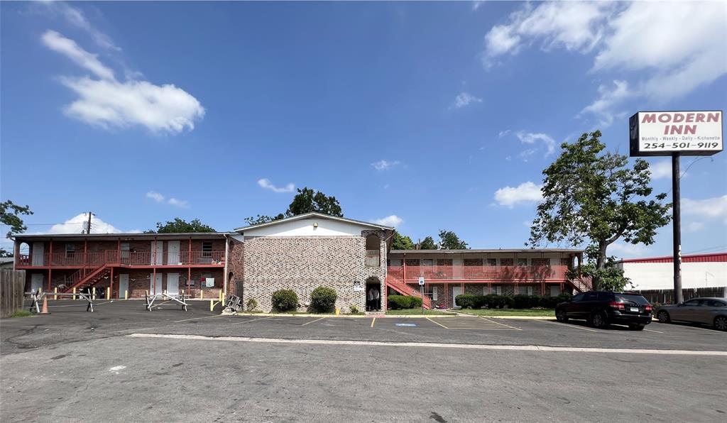 1010 Root Ave Property Photo 4