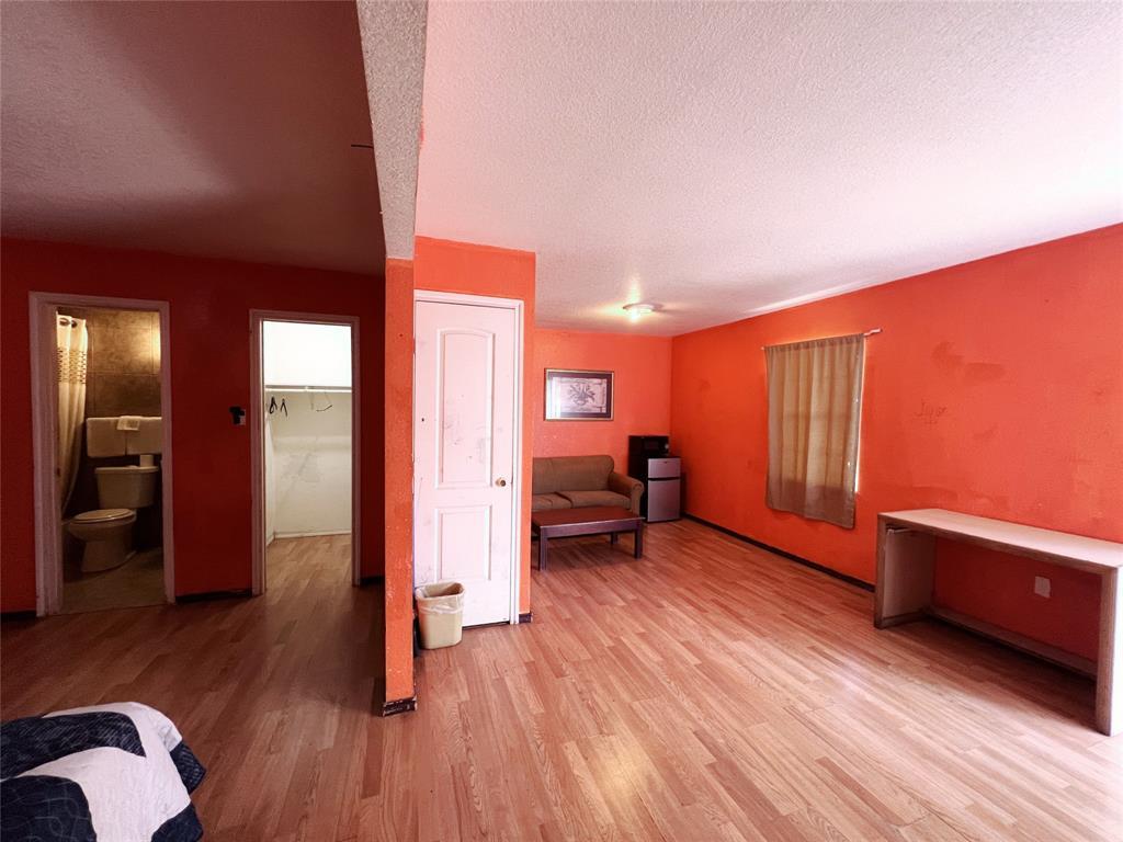 1010 Root Ave Property Photo 10