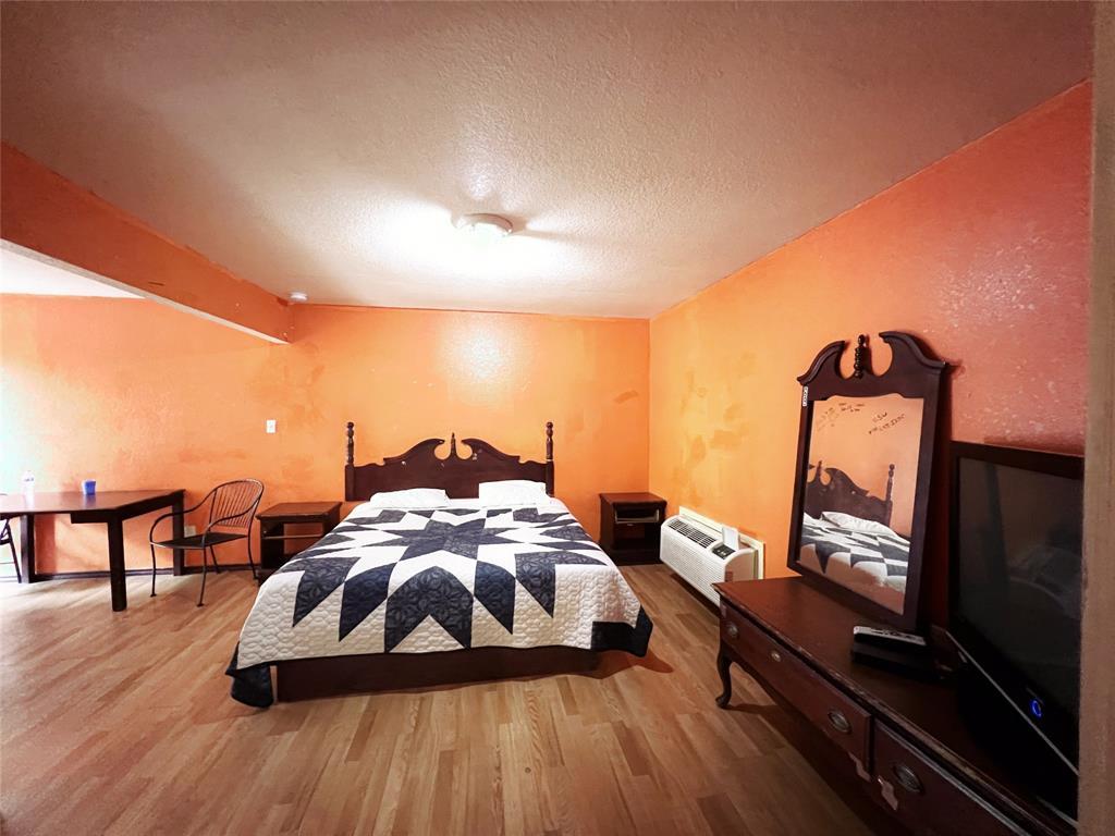 1010 Root Ave Property Photo 11