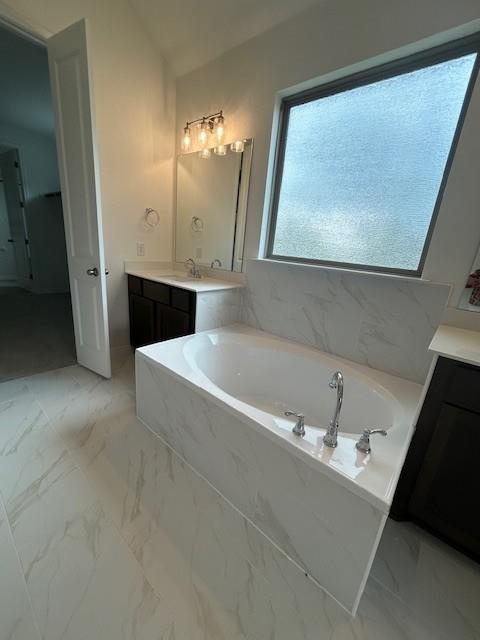 408 Ridgewell Loop Property Photo 8