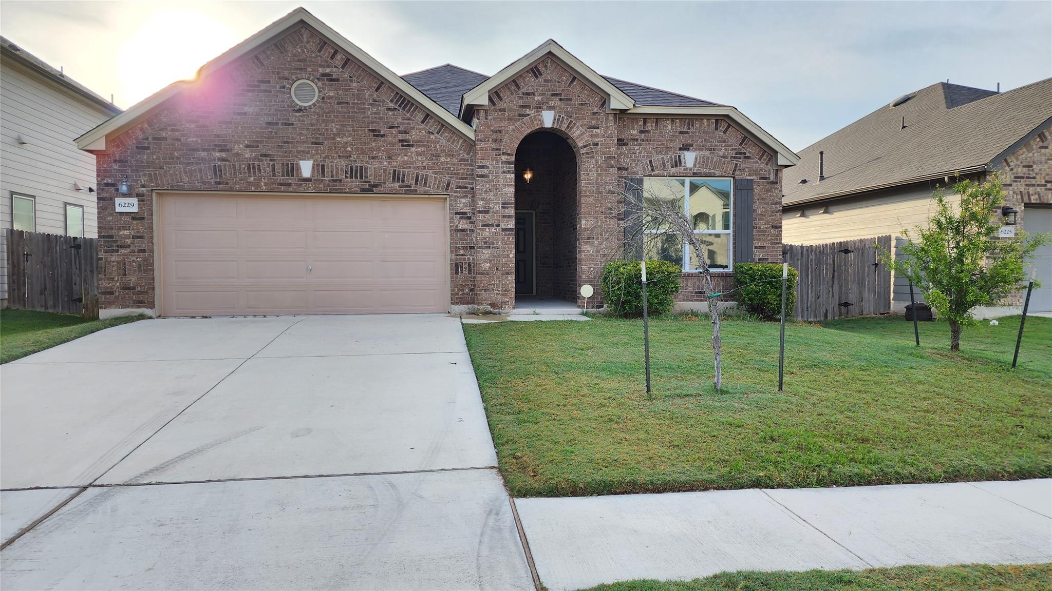6229 Mantalcino Dr Property Photo 1