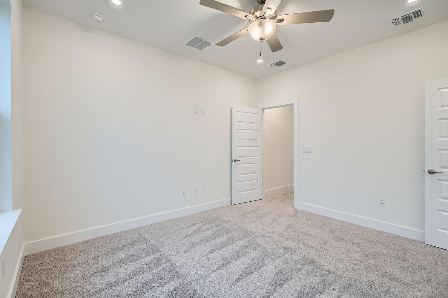 6302 Cowman Way Property Photo 13