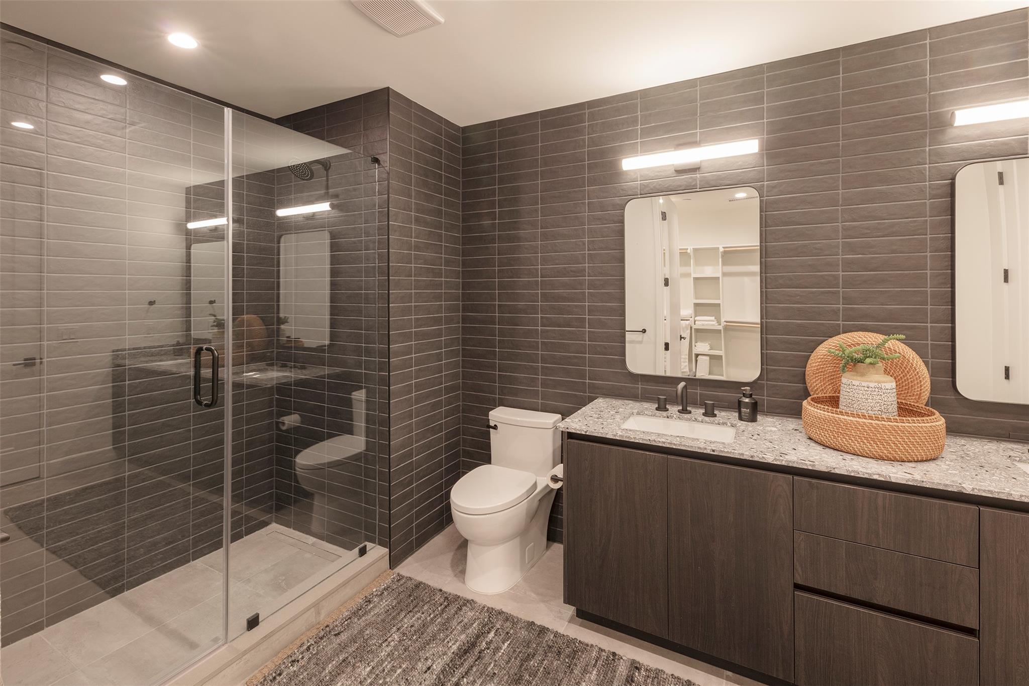 84 E East Ave 2301 Property Photo 12