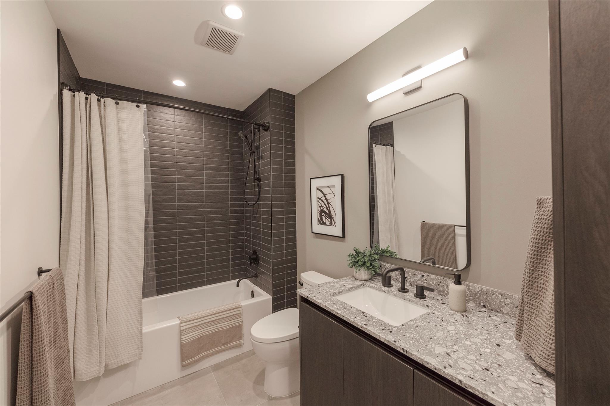 84 E East Ave 2301 Property Photo 16