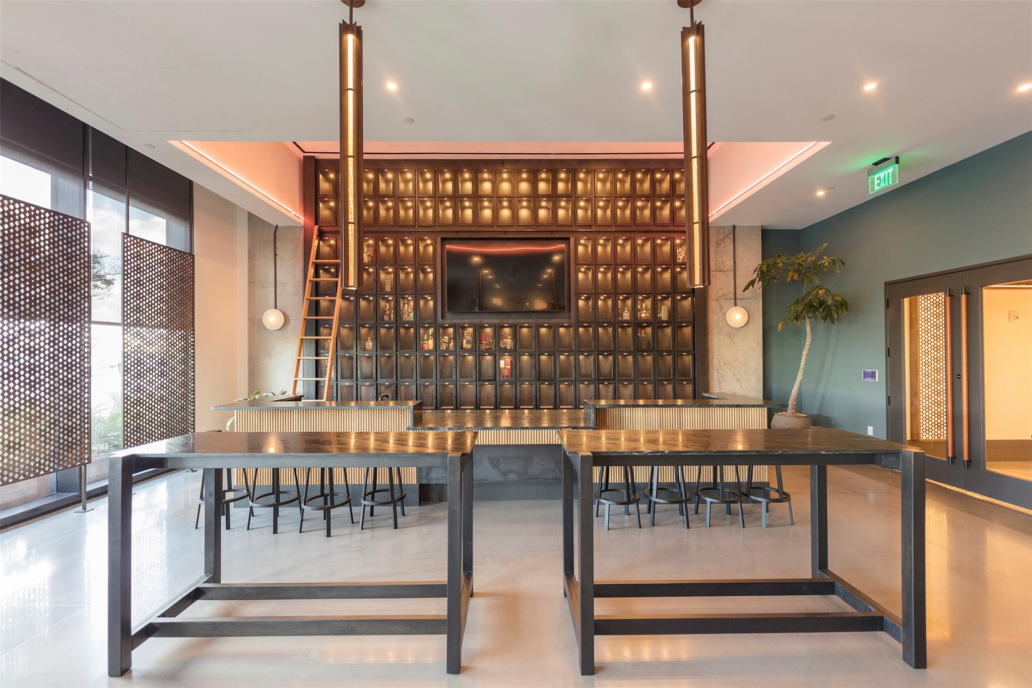 84 E East Ave 2301 Property Photo 37