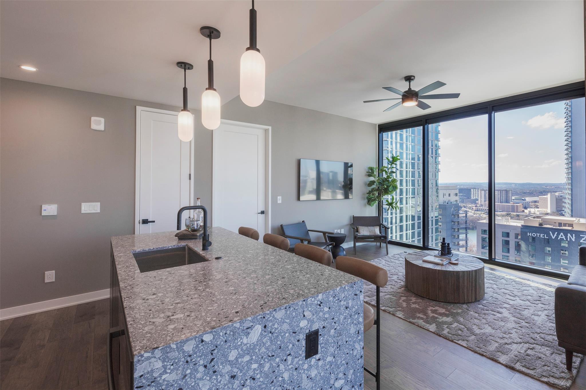 84 E East Ave 2301 Property Photo 39