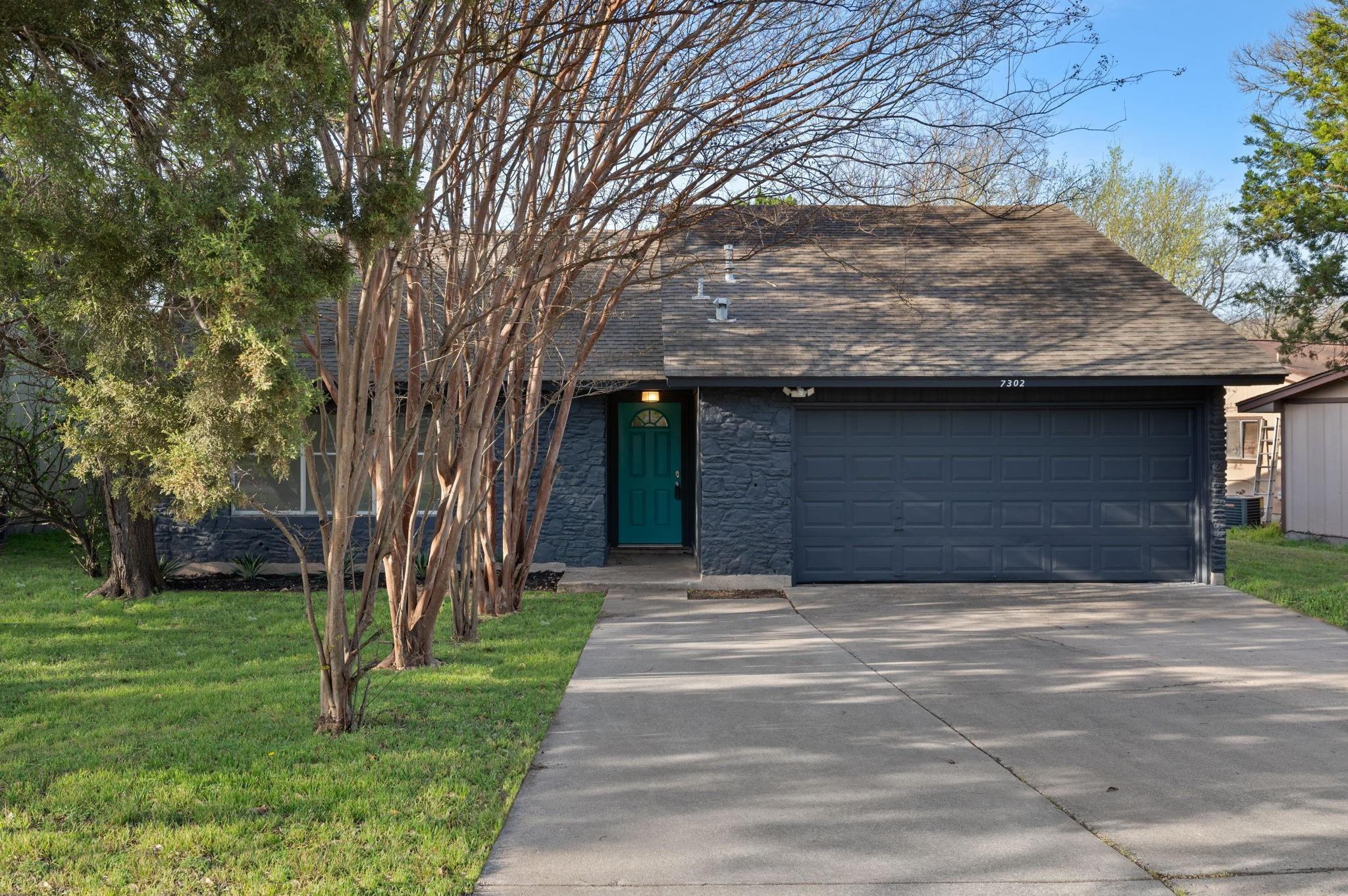7302 Ferndale Cir Property Photo