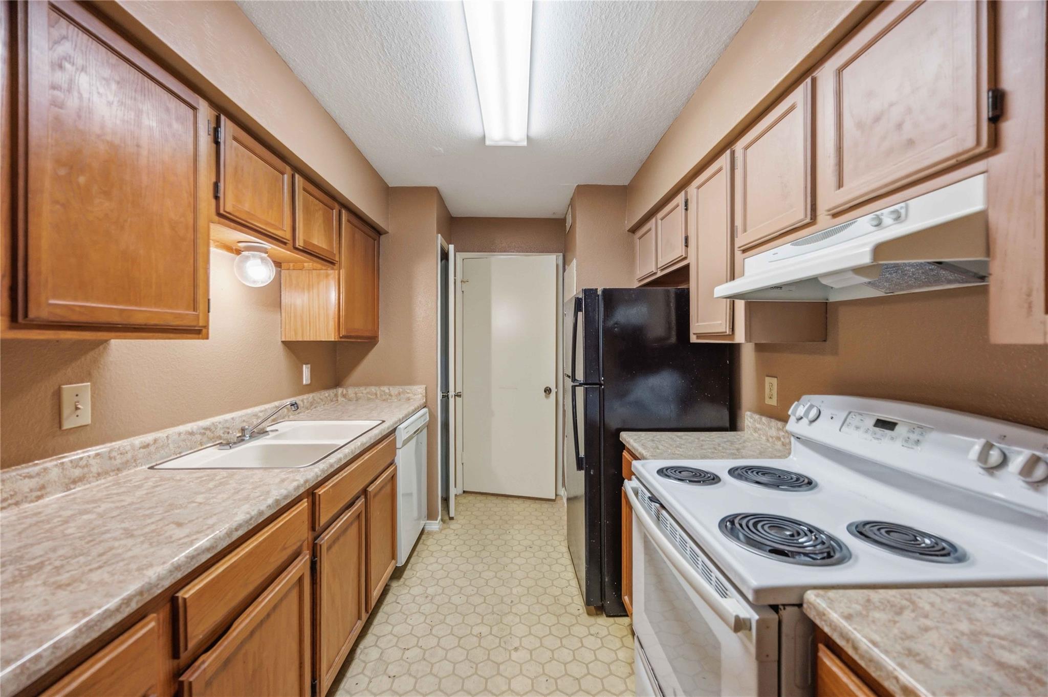 9797 Leawood Blvd #1202 Property Photo 1