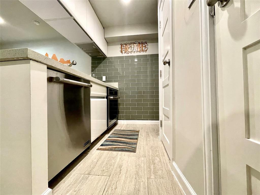 3110 Red River St #d-107 Property Photo 11