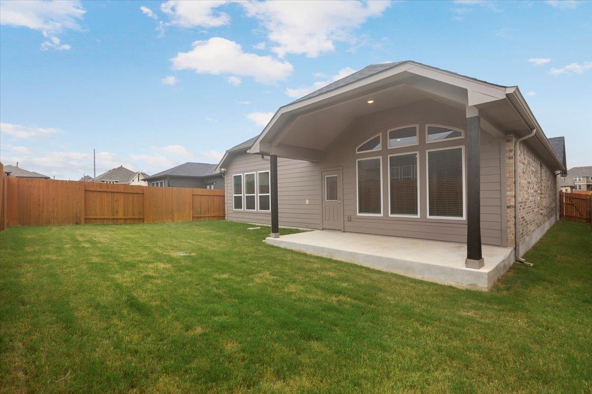 450 Durian Loop Property Photo 24