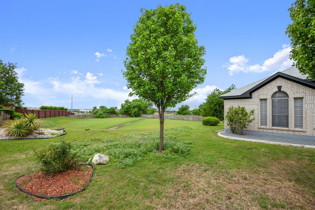 2931 Flower Hill Dr Property Photo 2