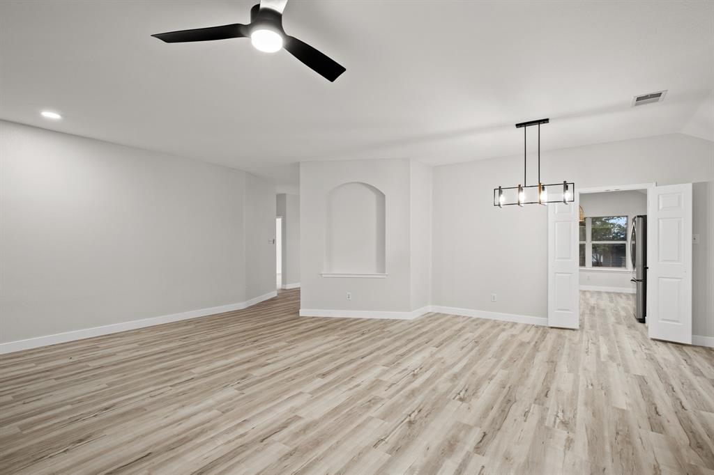 2931 Flower Hill Dr Property Photo 6