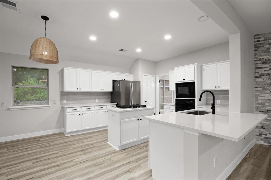 2931 Flower Hill Dr Property Photo 13