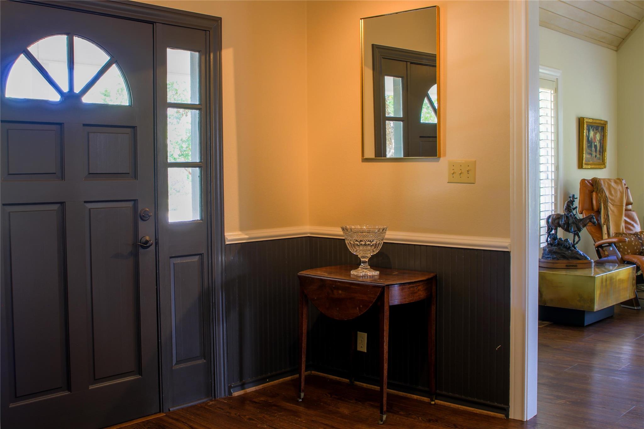 405 Frederick Rd Property Photo 2