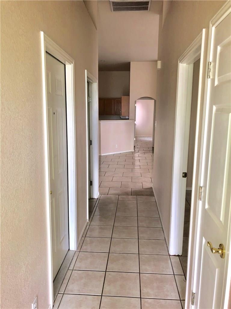 2848 Southampton Way #a Property Photo 2