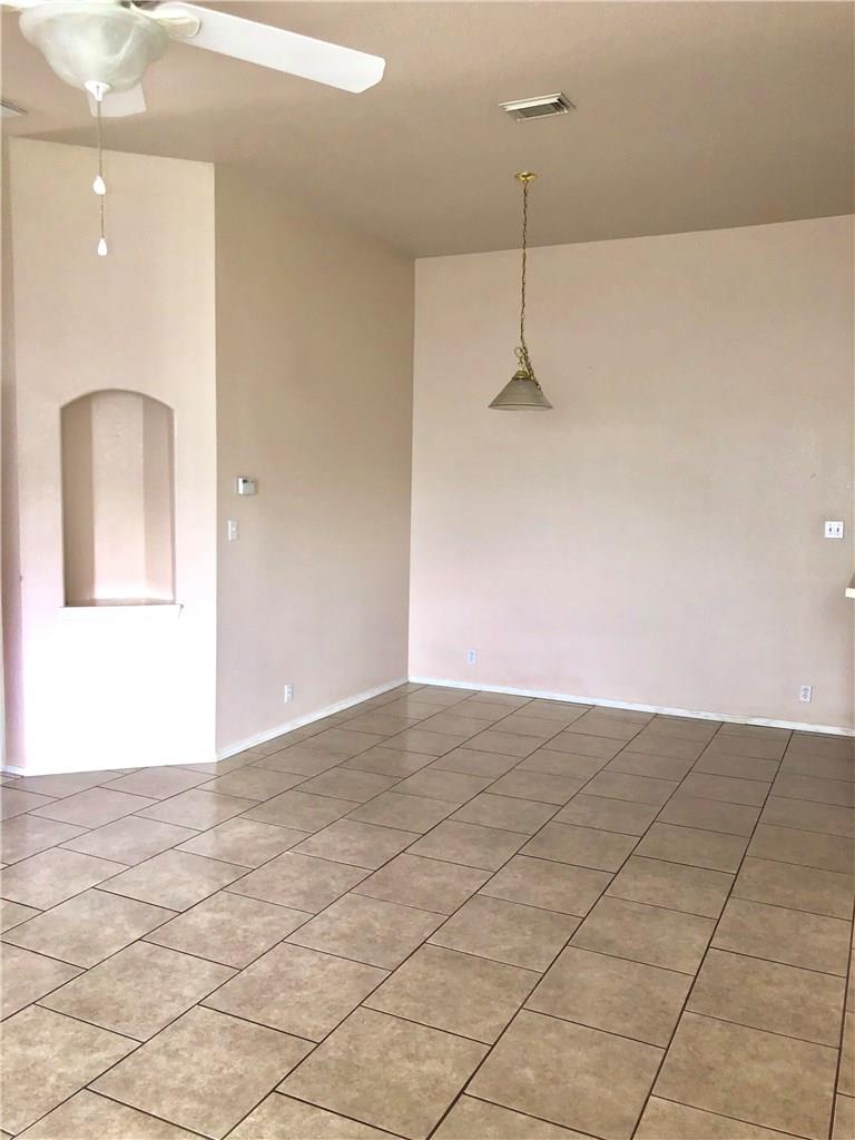 2848 Southampton Way #a Property Photo 6