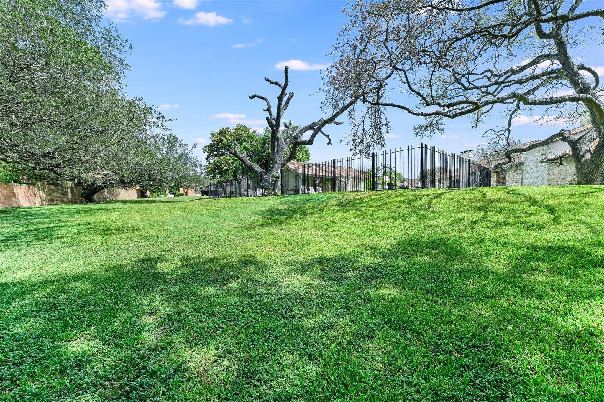 11125 Pinehurst Dr #c Property Photo 25