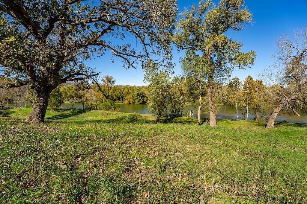 Lot 4 Fayette Shores Cove Property Photo 3