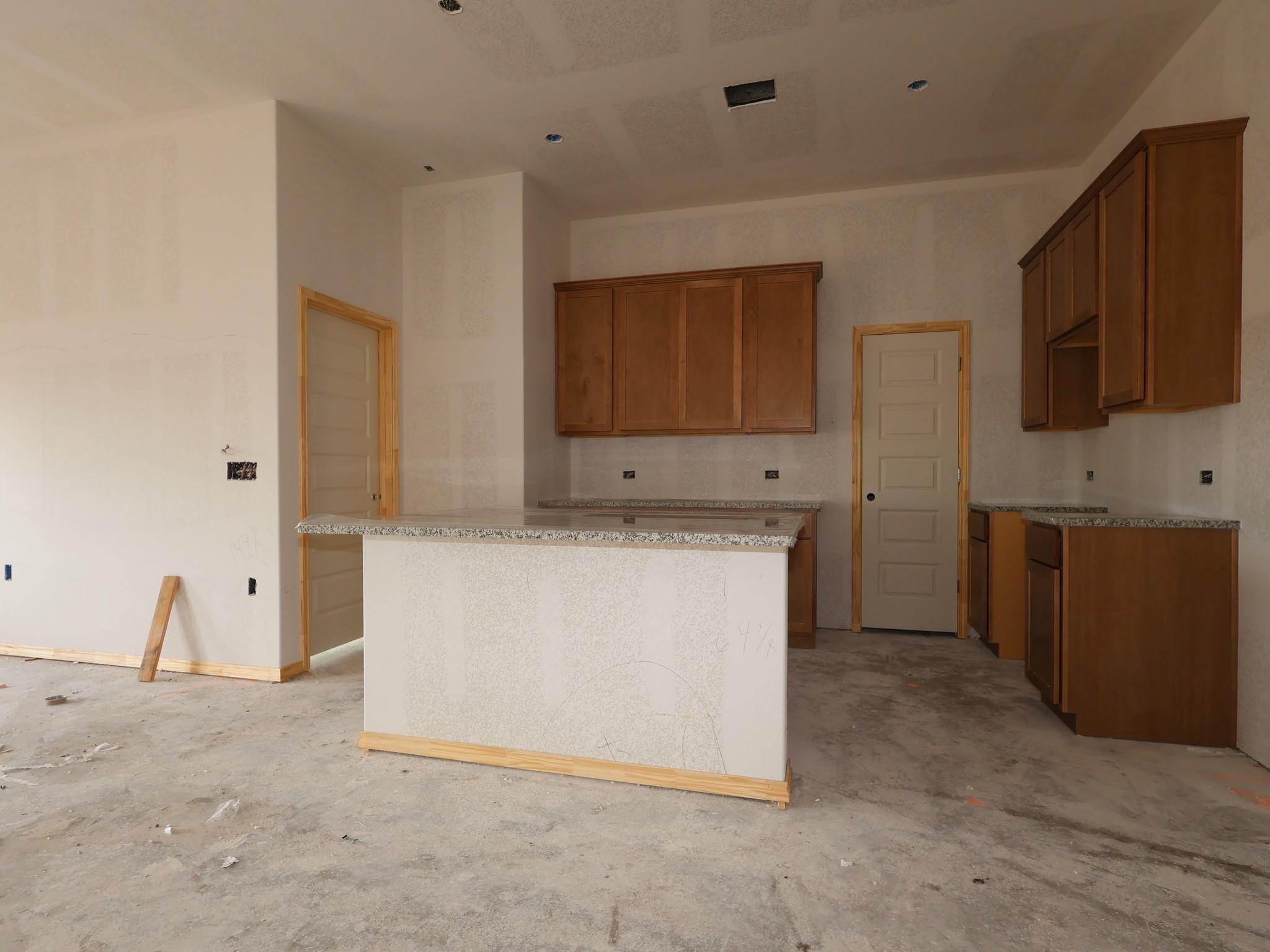 7416 Pullman Cv Property Photo 6