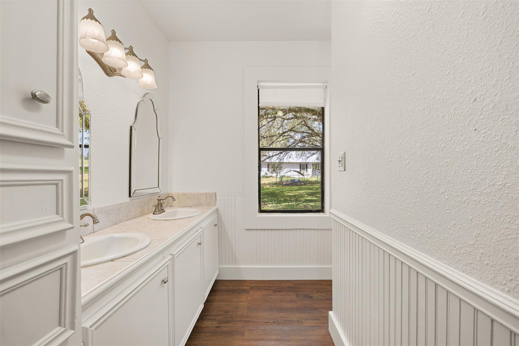 537 Fm 2436 None Property Photo 17