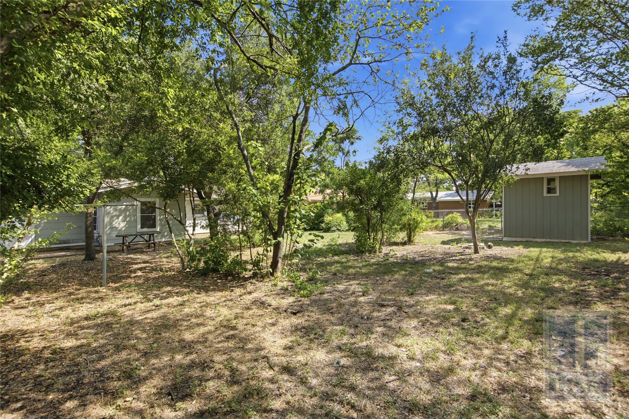 7604 Delafield Ln Property Photo 24