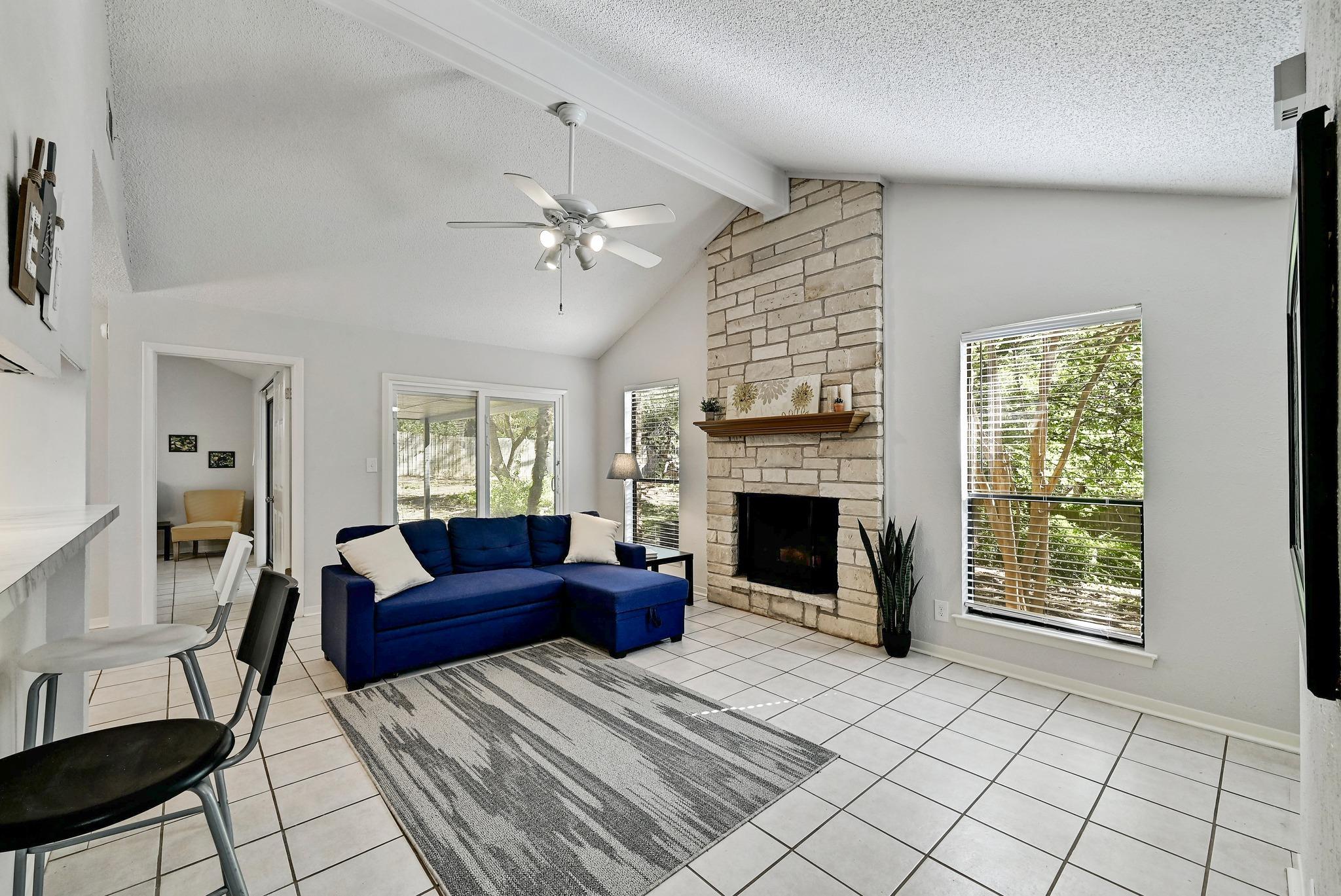 275 Mooring Cir #b Property Photo 8