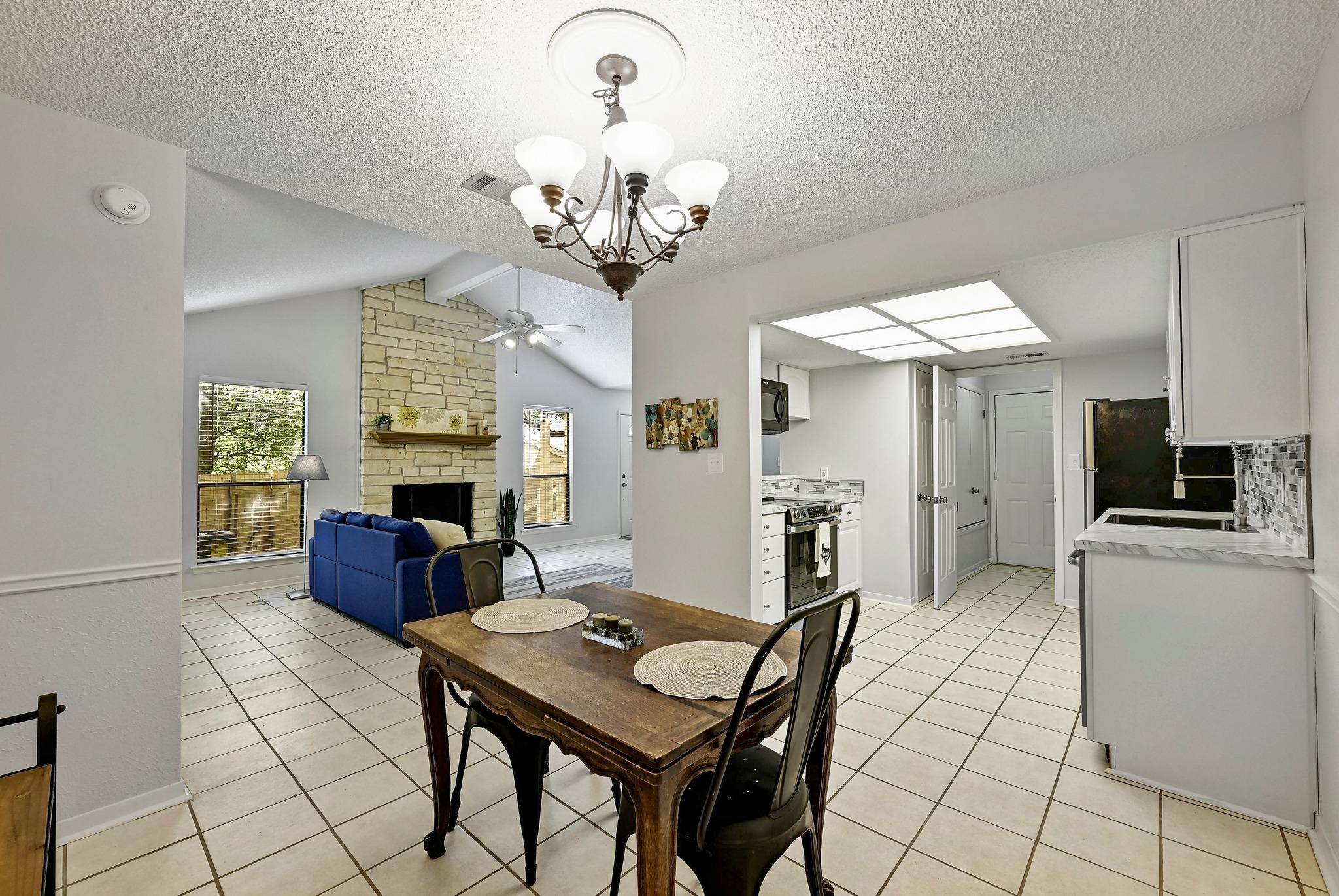 275 Mooring Cir #b Property Photo 9