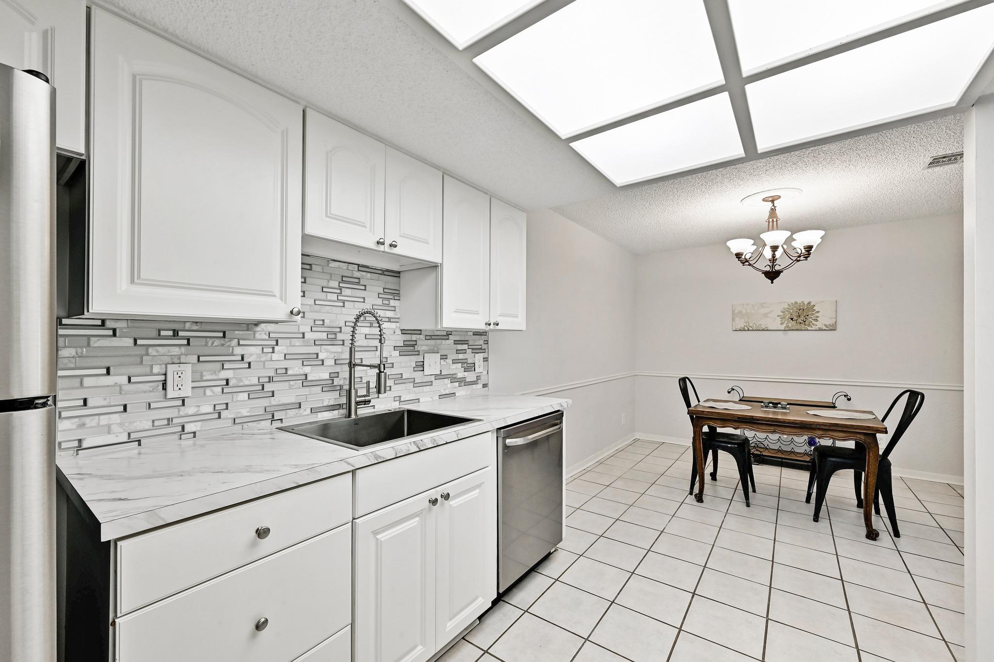 275 Mooring Cir #b Property Photo 14