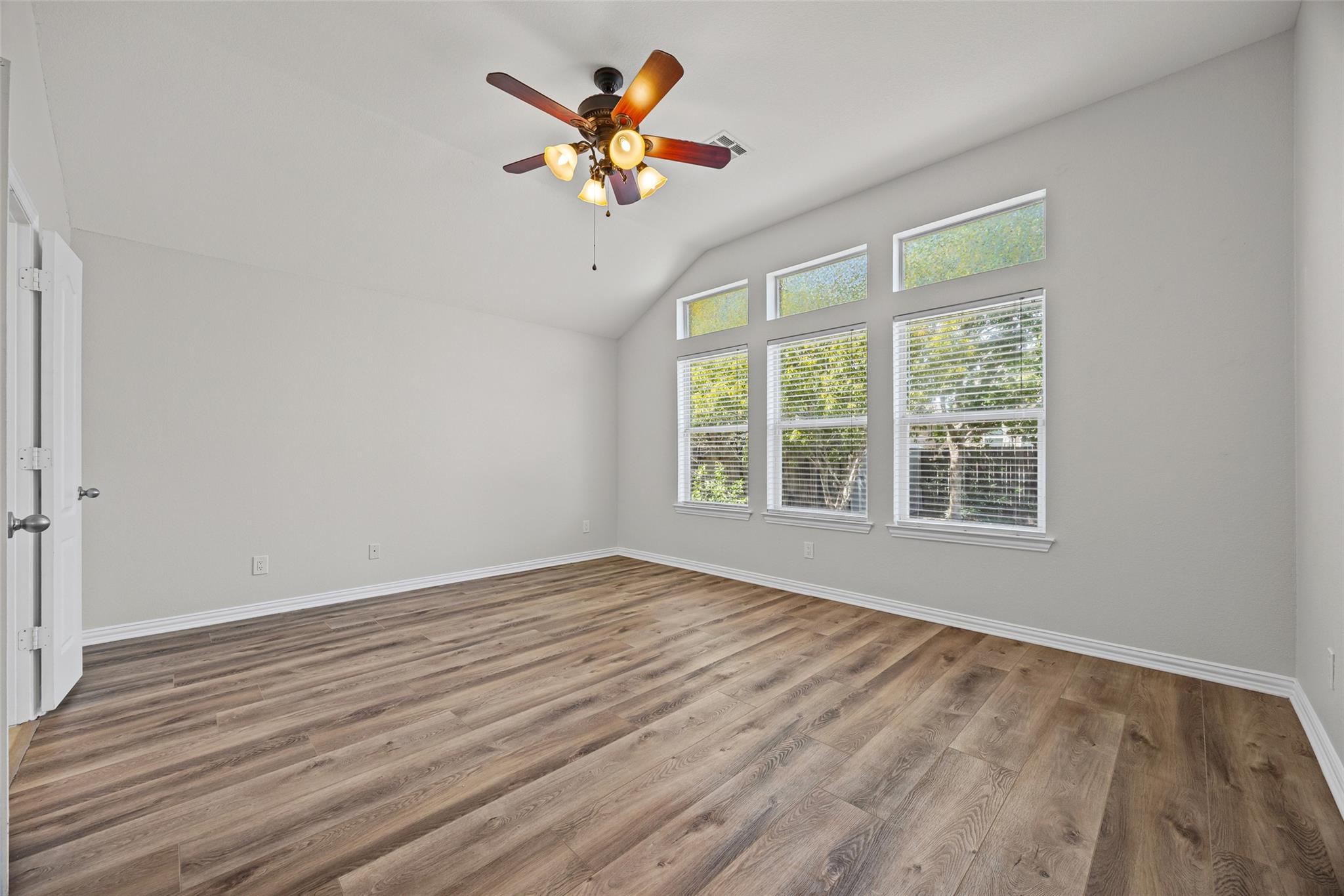 229 Wicker Park Way Property Photo 16