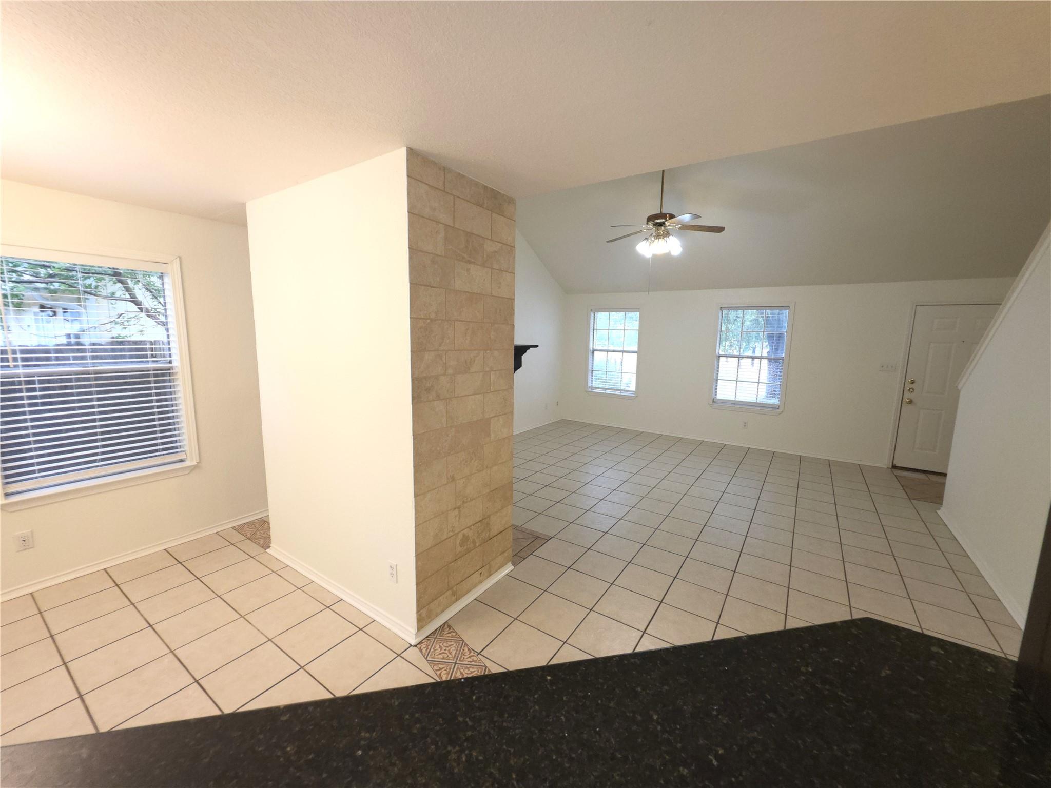 1600 Hollow Tree Blvd Property Photo 8