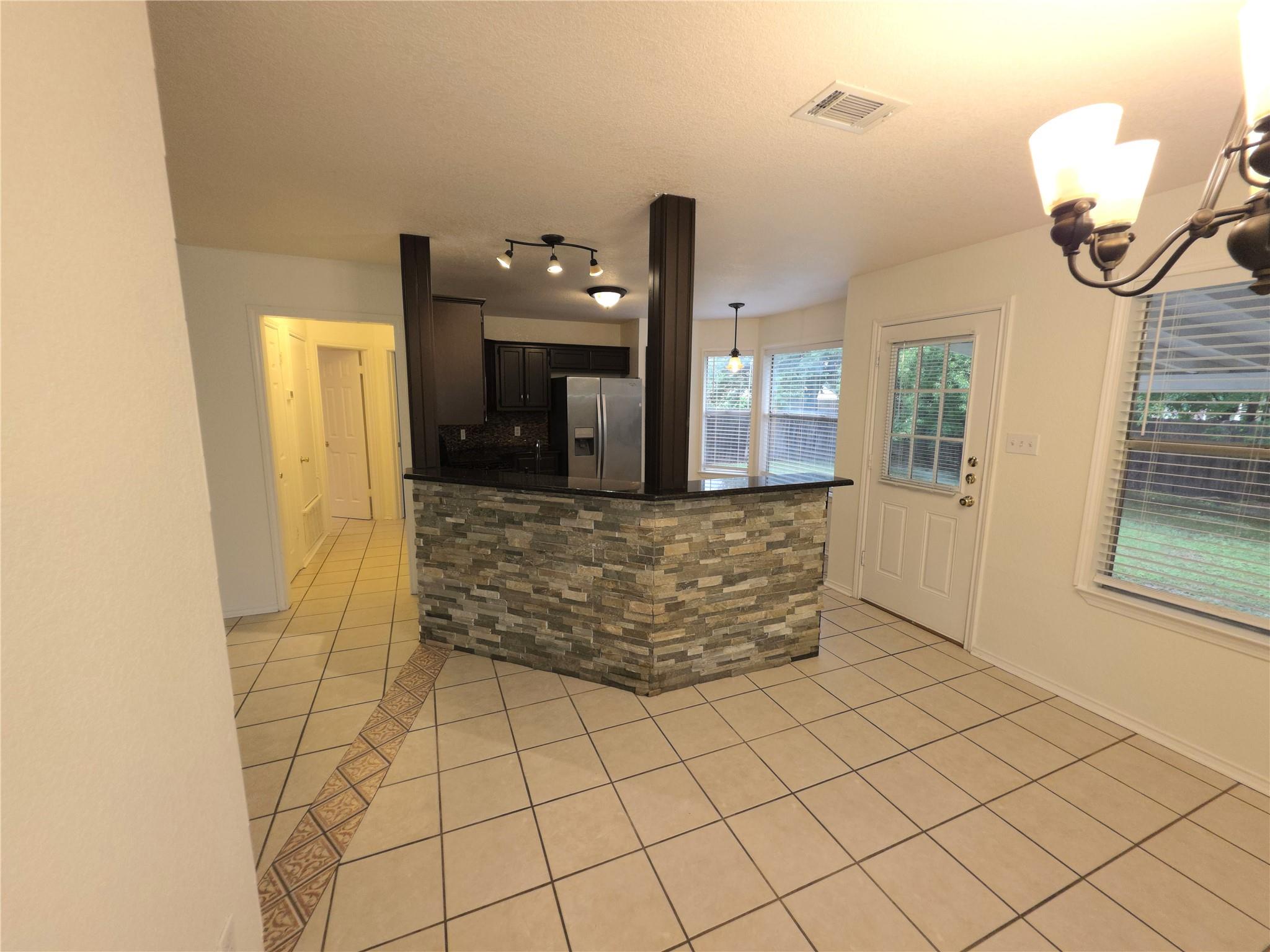 1600 Hollow Tree Blvd Property Photo 10