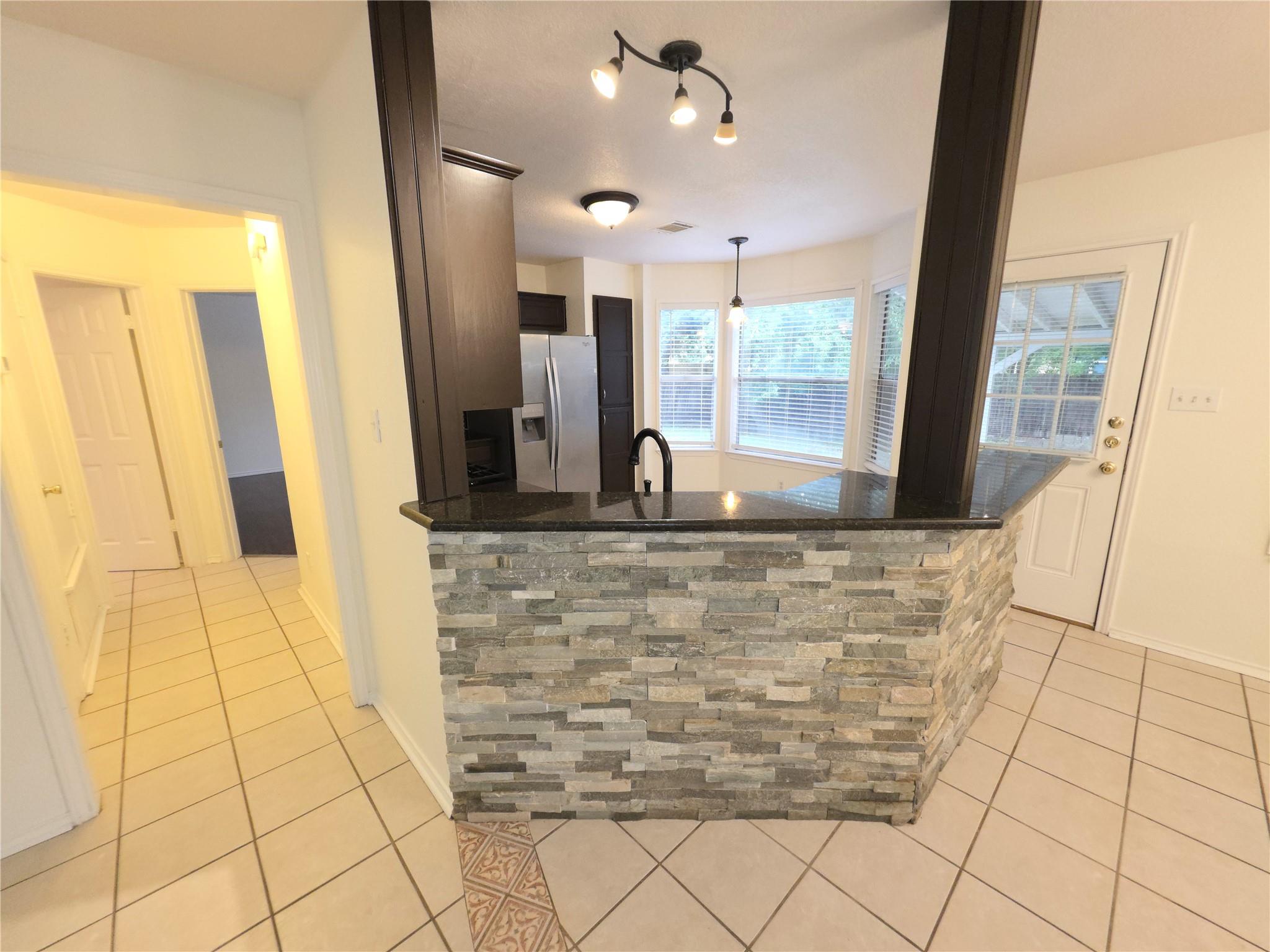 1600 Hollow Tree Blvd Property Photo 12