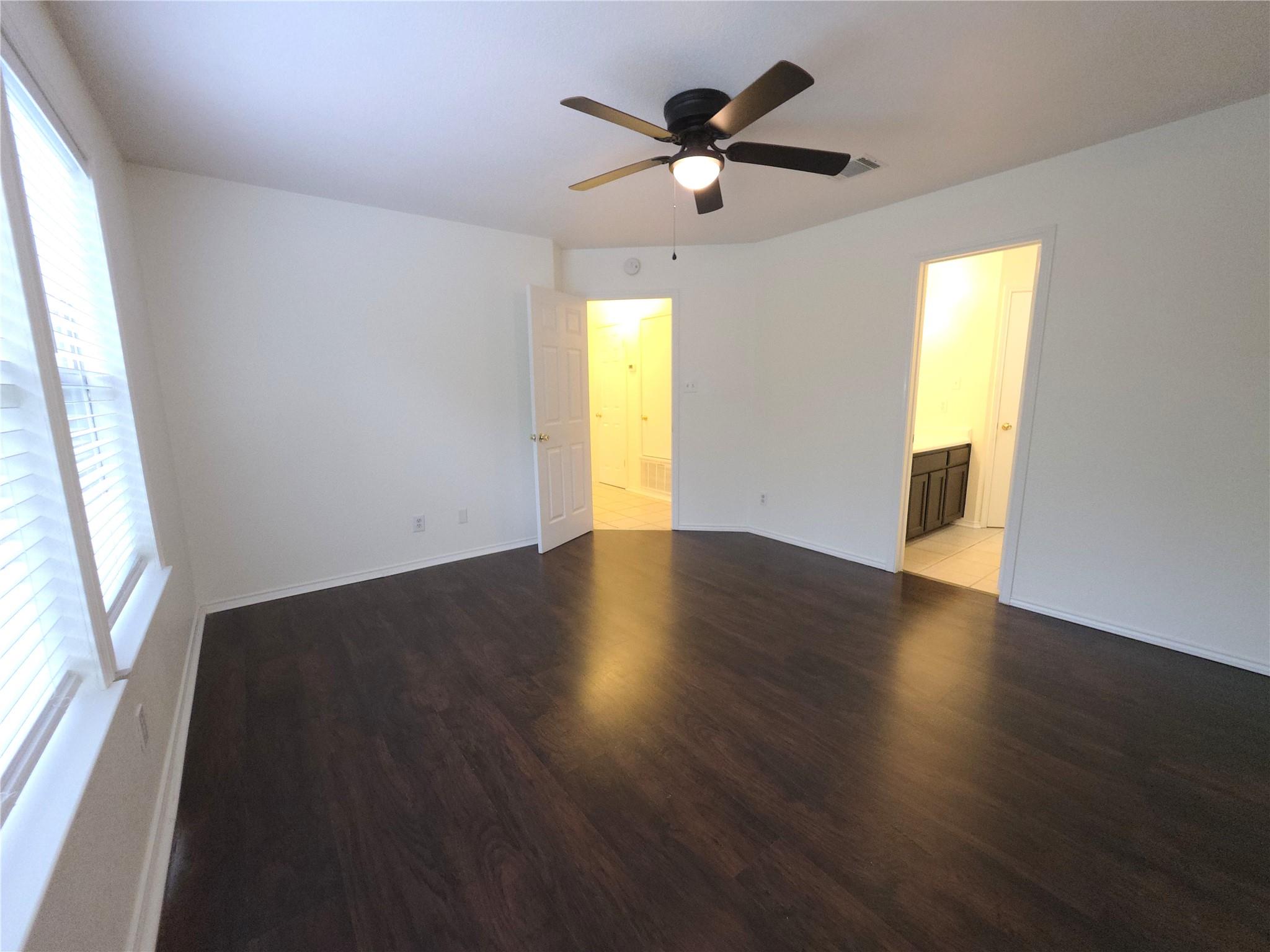 1600 Hollow Tree Blvd Property Photo 15