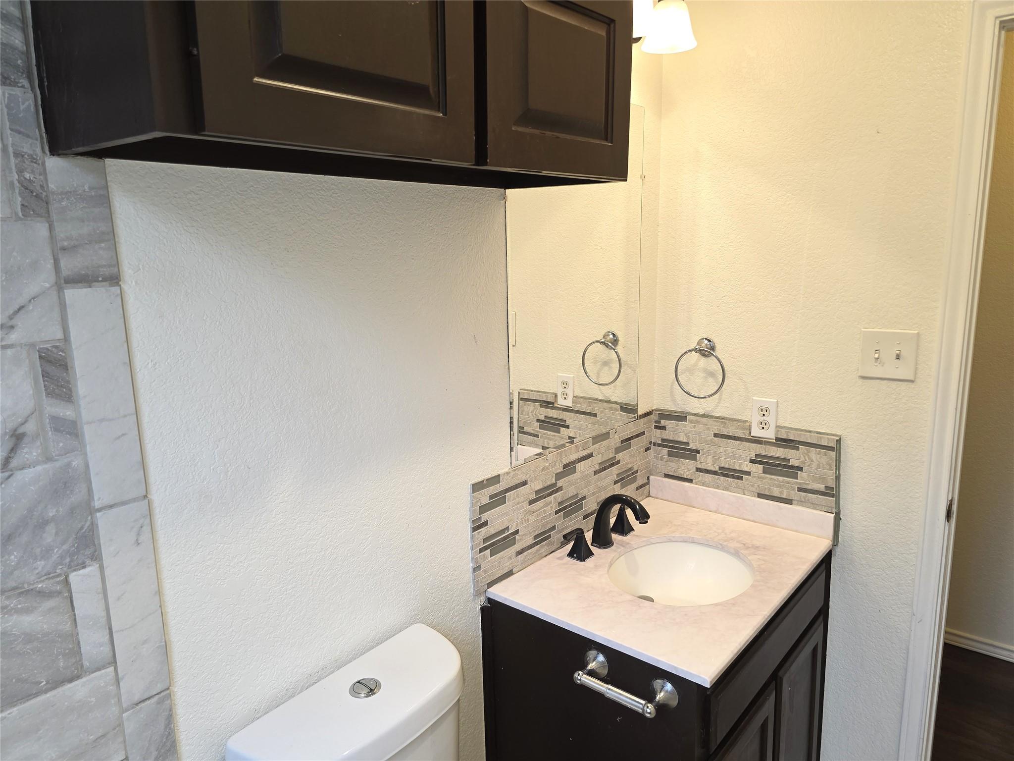 1600 Hollow Tree Blvd Property Photo 29