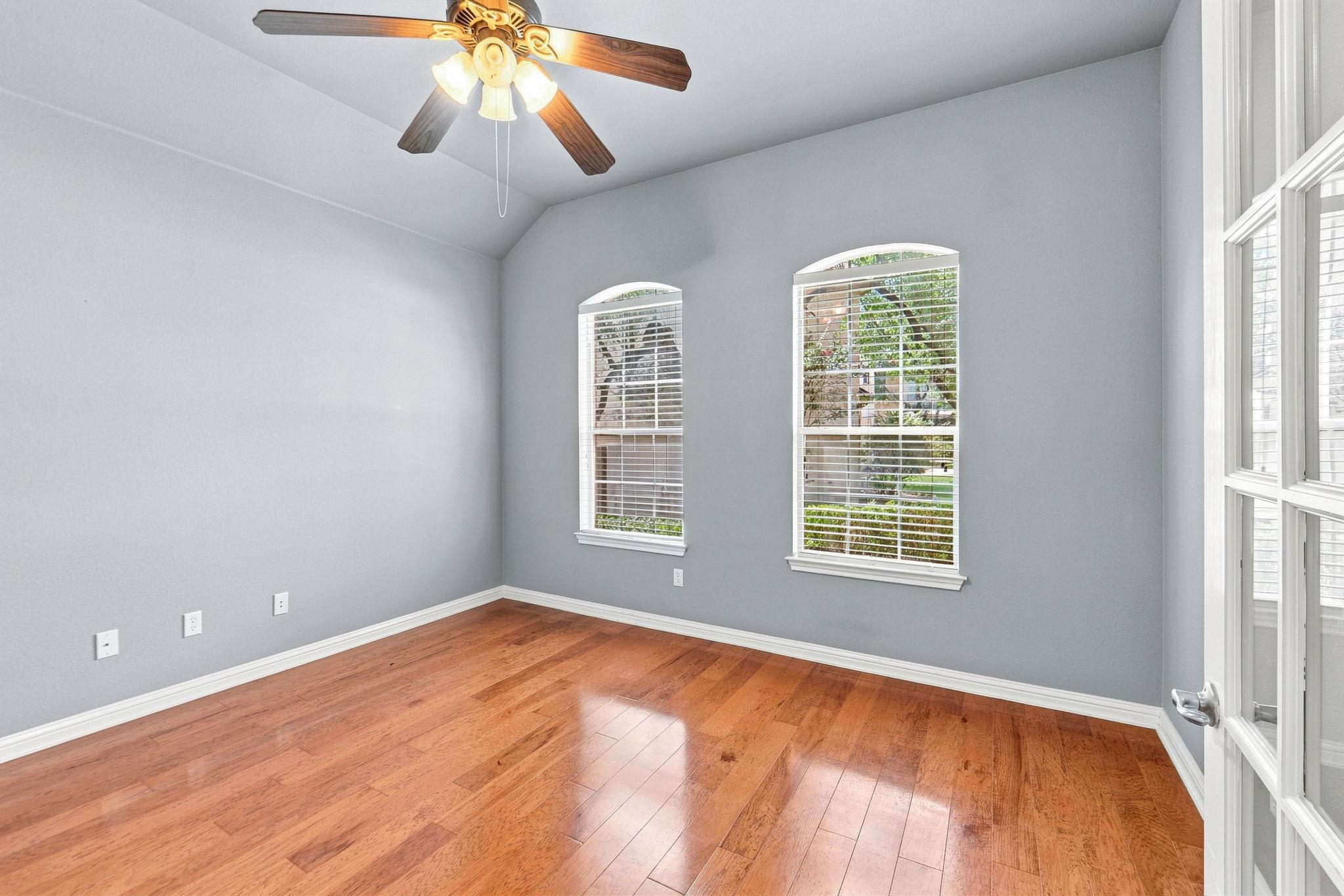 2909 Arbor Ct Property Photo 5