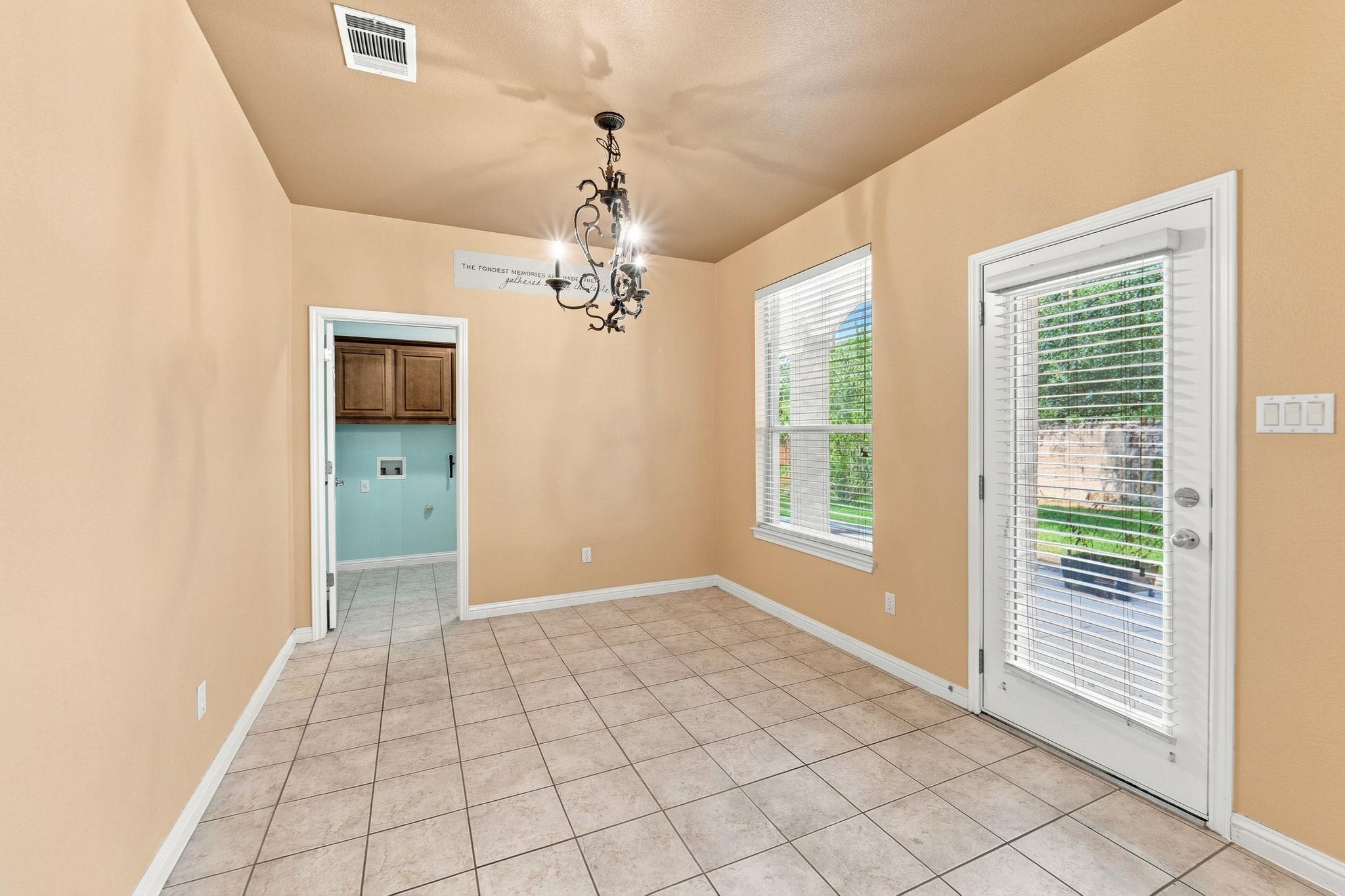 2909 Arbor Ct Property Photo 16
