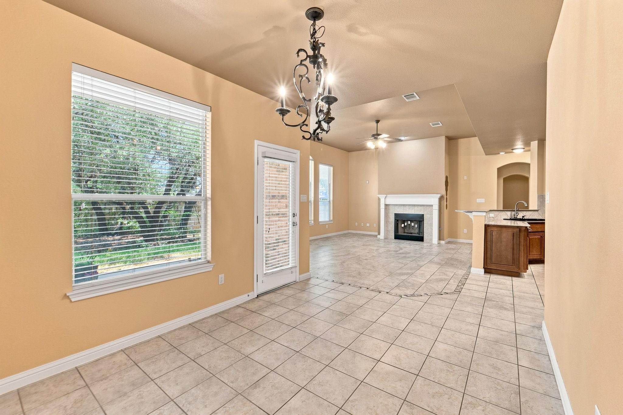 2909 Arbor Ct Property Photo 17