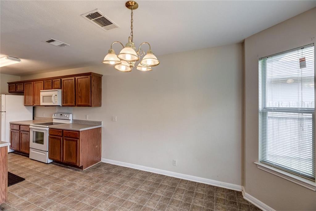 16712 Hamilton Point Cir Property Photo 7