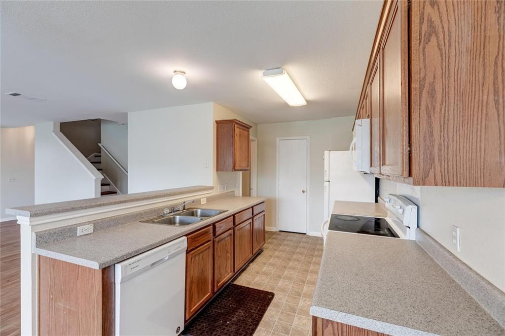 16712 Hamilton Point Cir Property Photo 11
